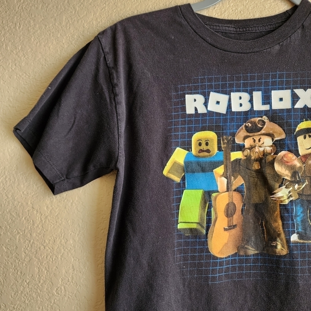 Roblox Black short sleeve shirt Size youth Medium - Picture 3 of 6